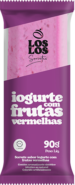 Sorvete sabor iogurte com frutas vermelhas em uma embalagem roxa e branca